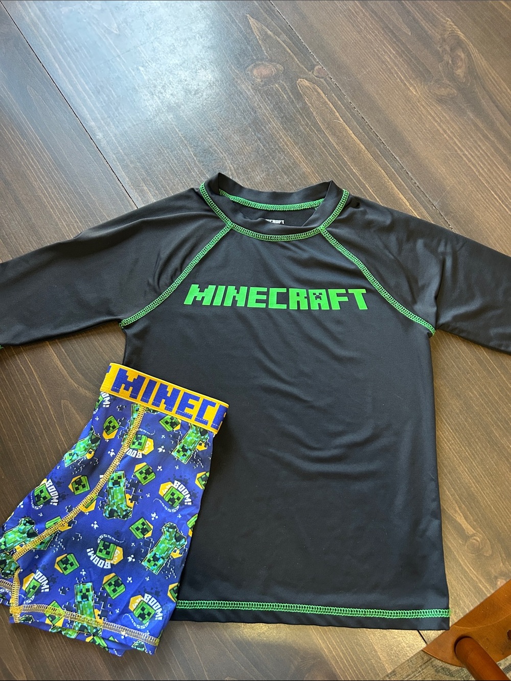 Minecraft Kids Black & Green top boys size 8 + NWOT boxer briefs